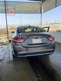 Chrysler 200